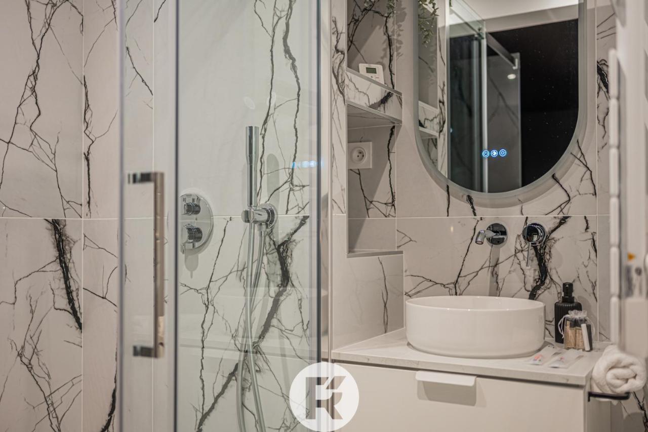R'Apparts The Love Nest Suite Grenoble Eksteriør bilde