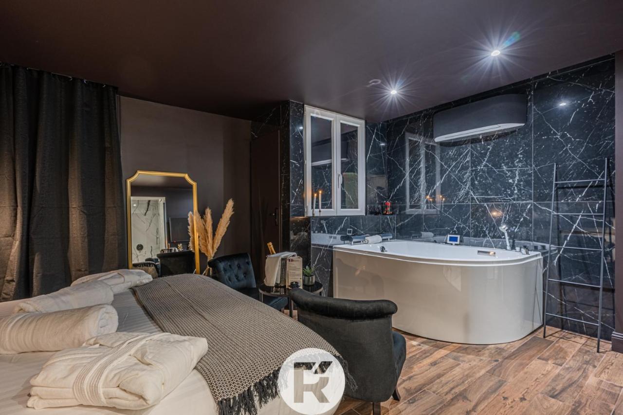 R'Apparts The Love Nest Suite Grenoble Eksteriør bilde